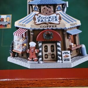 Cookie Palace Coffee Shop Figurine